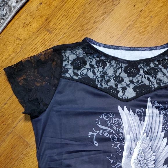 Angel 😇 Tshirt with lace sleeves in black - Picture 2 of 8